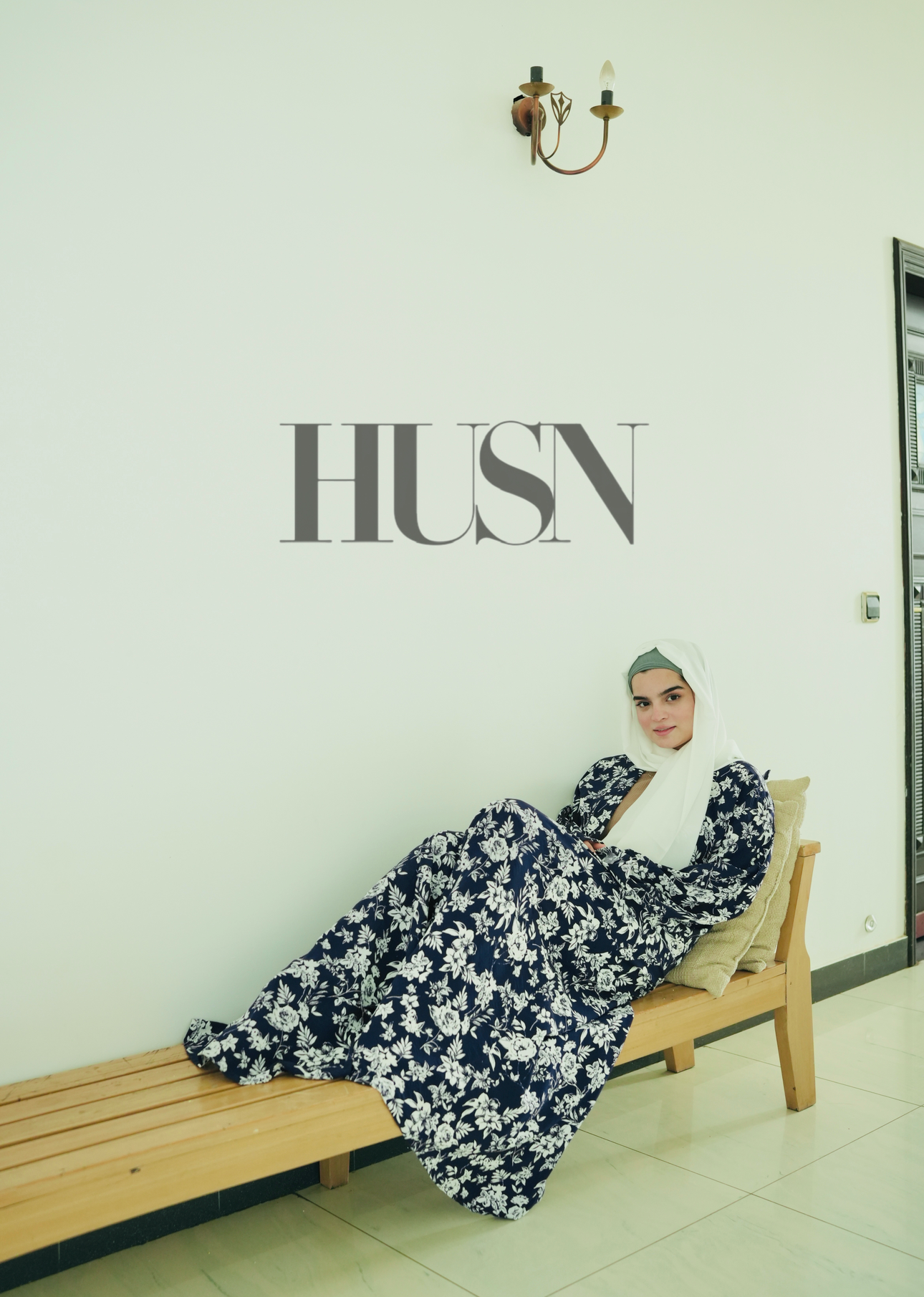 Printed Chiffon Abaya Sets - White Bloom on Navy