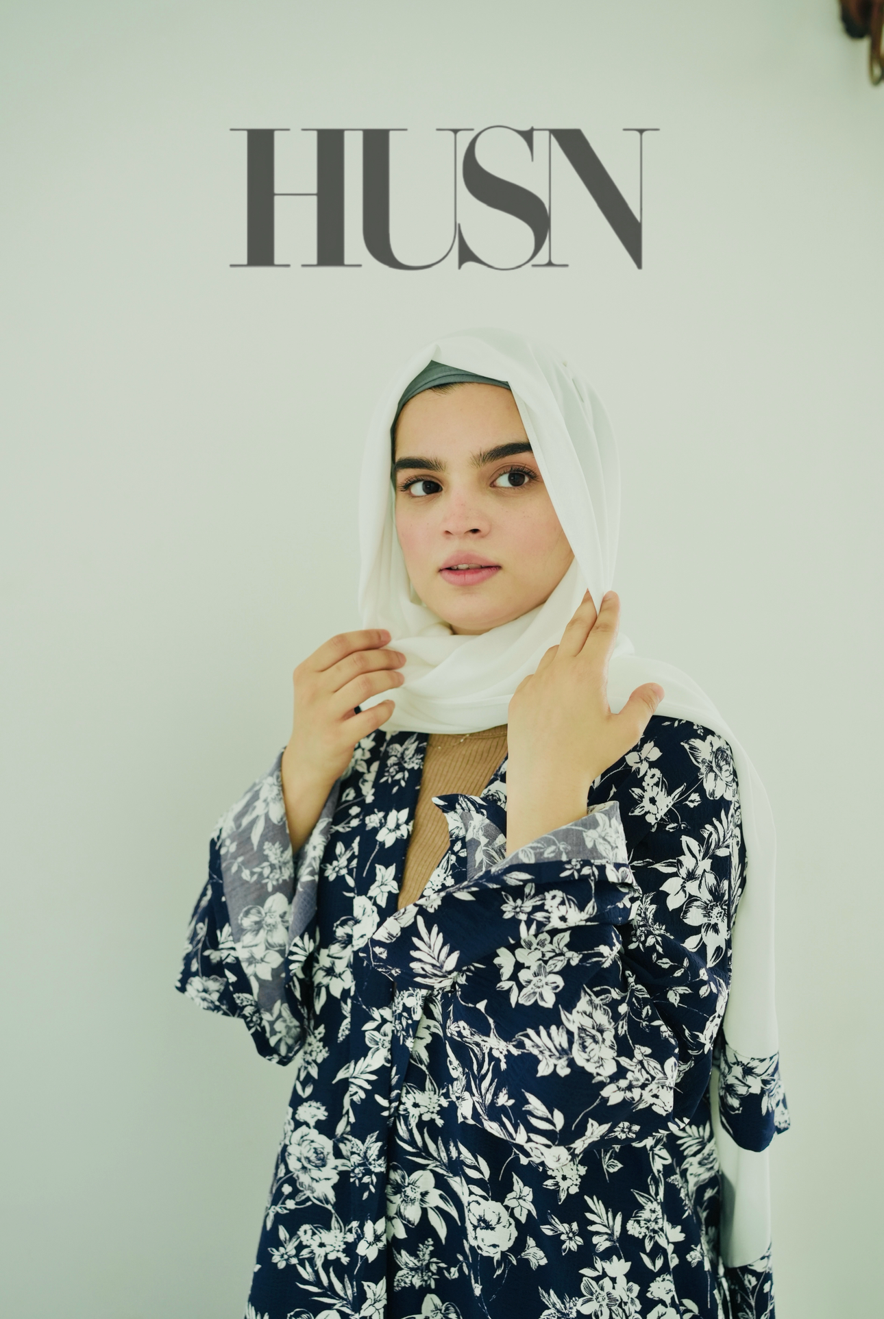 Printed Chiffon Abaya Sets - White Bloom on Navy