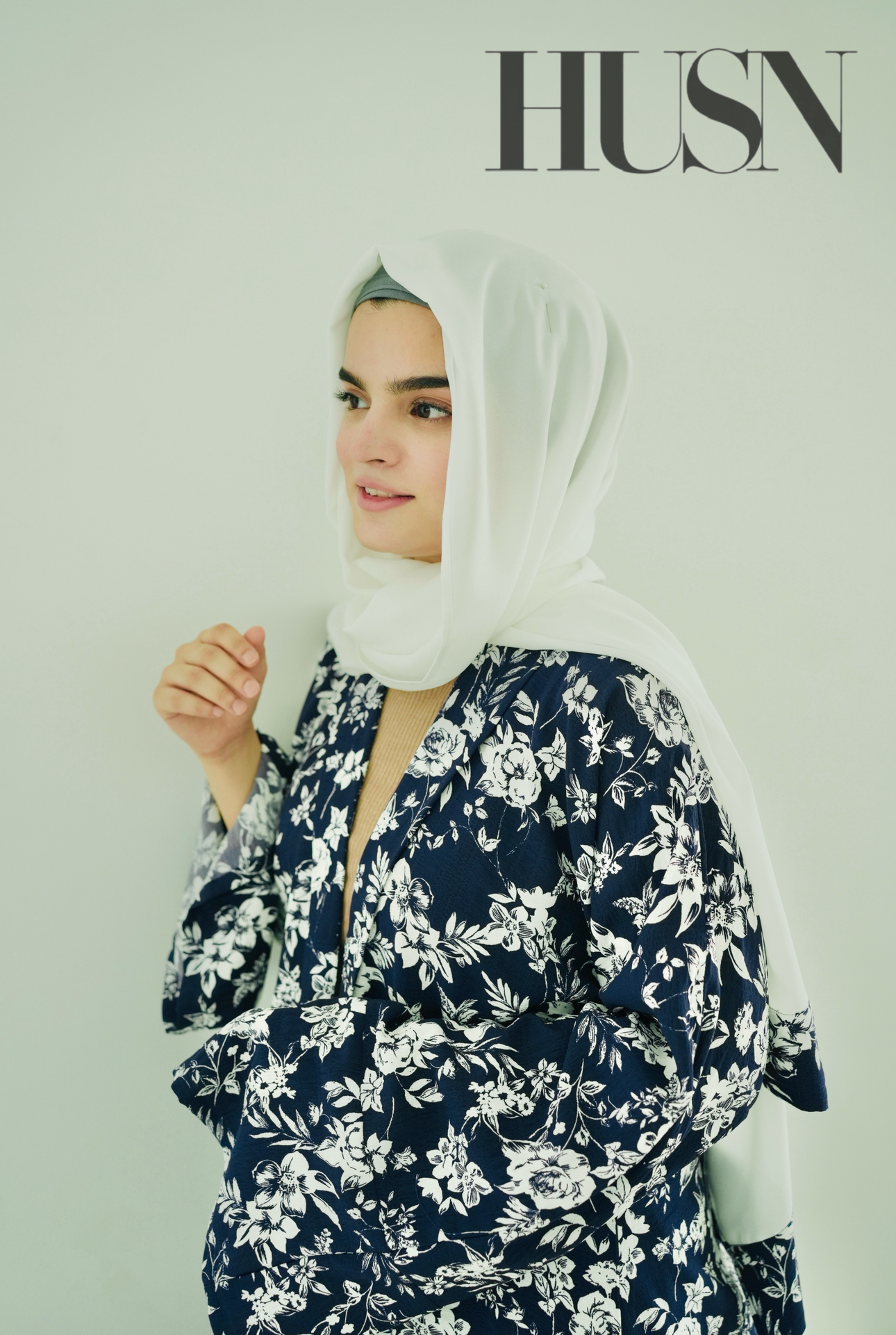 Printed Chiffon Abaya Sets - White Bloom on Navy