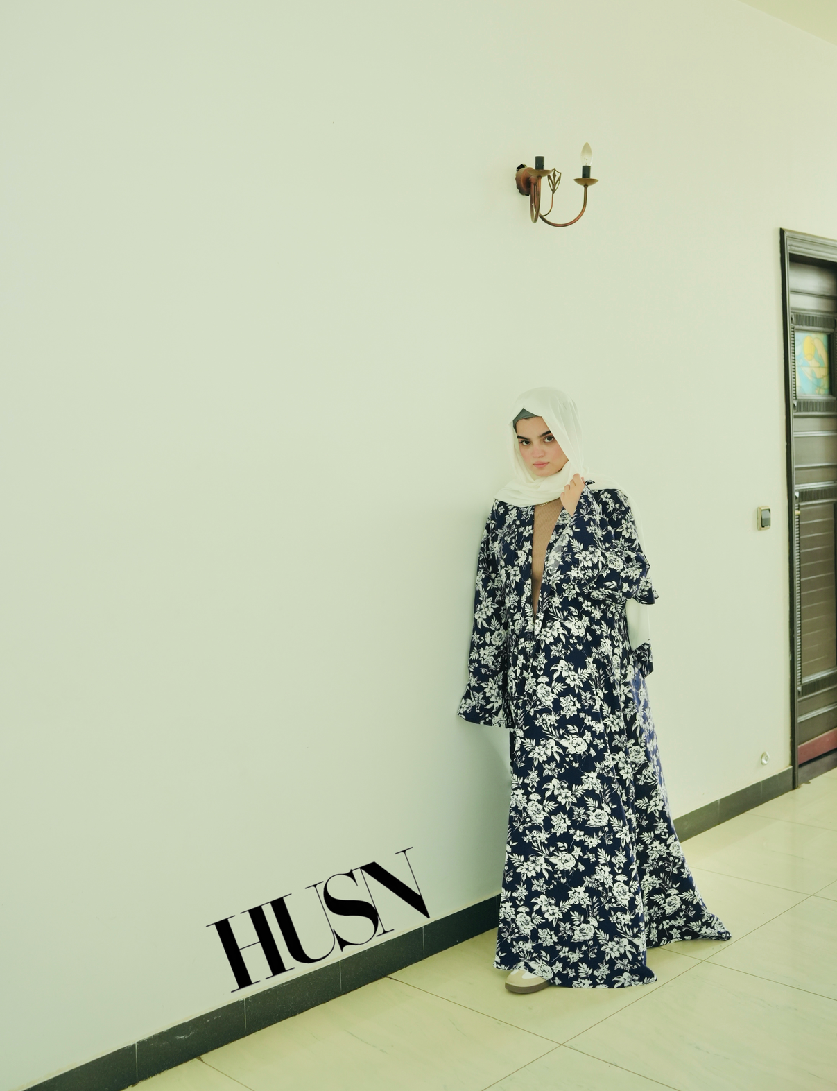 Printed Chiffon Abaya Sets - White Bloom on Navy